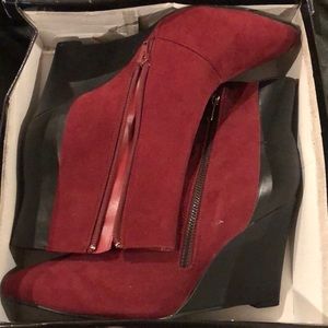 Bourdeax (wine colored) suede heels